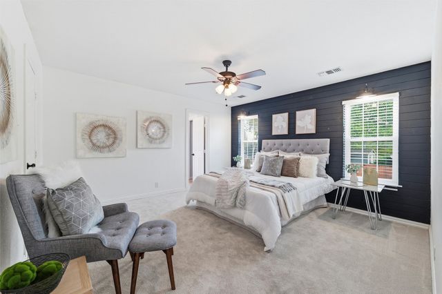 5000 Calmont Avenue, Fort Worth, TX 76107