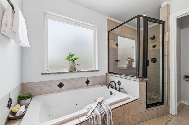 5000 Calmont Avenue, Fort Worth, TX 76107