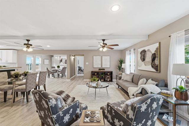 5000 Calmont Avenue, Fort Worth, TX 76107