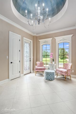 302 Bevly Lake Drive, Bossier City, LA 71111