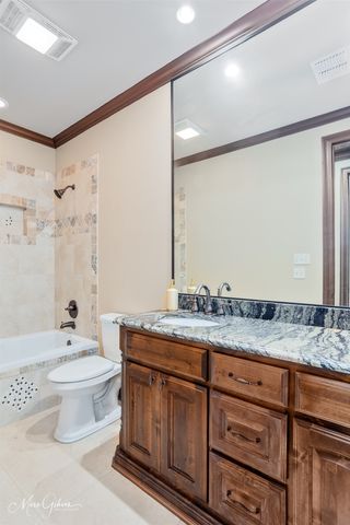 302 Bevly Lake Drive, Bossier City, LA 71111
