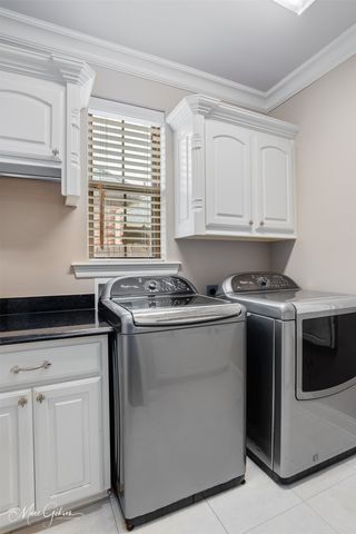 302 Bevly Lake Drive, Bossier City, LA 71111