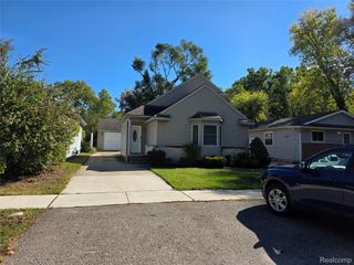 18626 Inkster Road, Redford Charter Township, MI 48240