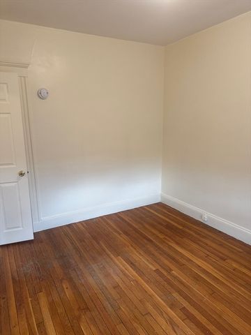 332 Salem 5, Malden, MA 02148