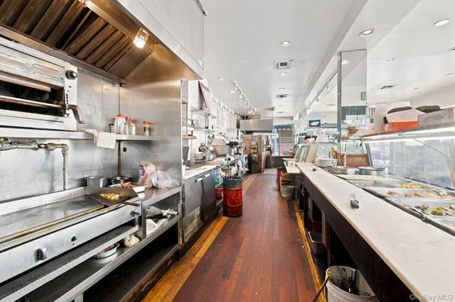 35-04 43 Avenue, Long Island City, NY 11101