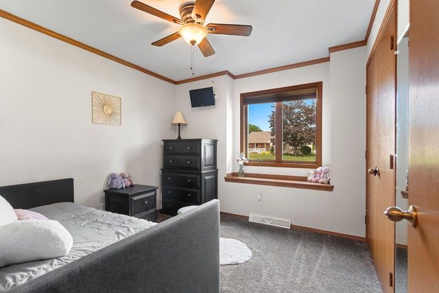 N365 RED TAIL LANE, Appleton, WI 54915