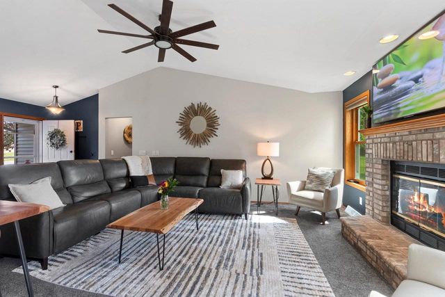 N365 RED TAIL LANE, Appleton, WI 54915