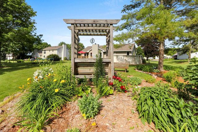 N365 RED TAIL LANE, Appleton, WI 54915