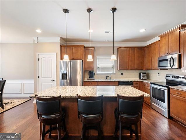 374 Eagles Bluff Way, Hoschton, GA 30548