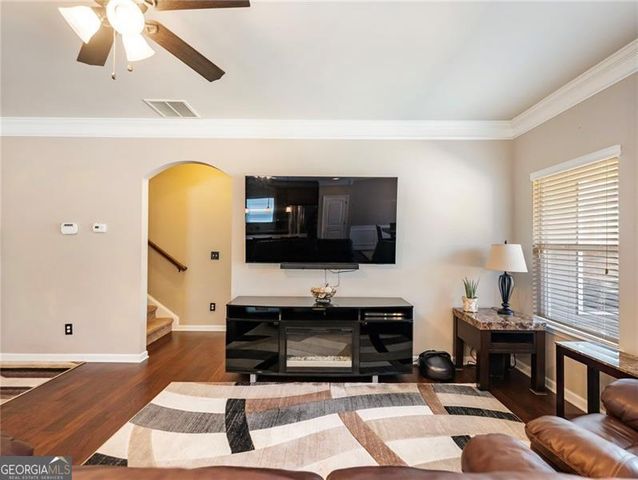 374 Eagles Bluff Way, Hoschton, GA 30548