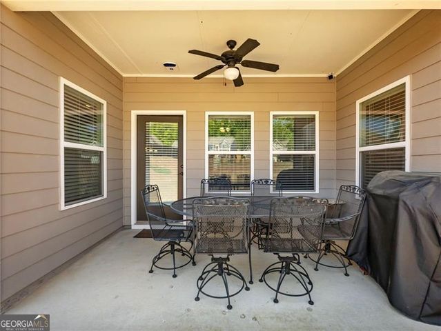 374 Eagles Bluff Way, Hoschton, GA 30548