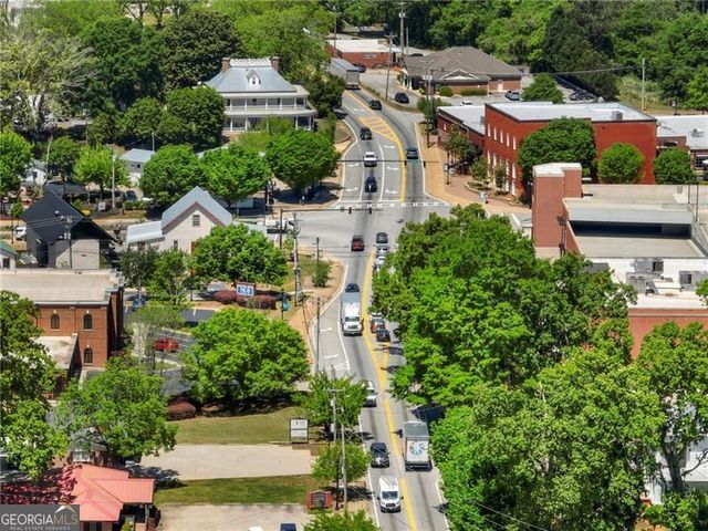 374 Eagles Bluff Way, Hoschton, GA 30548