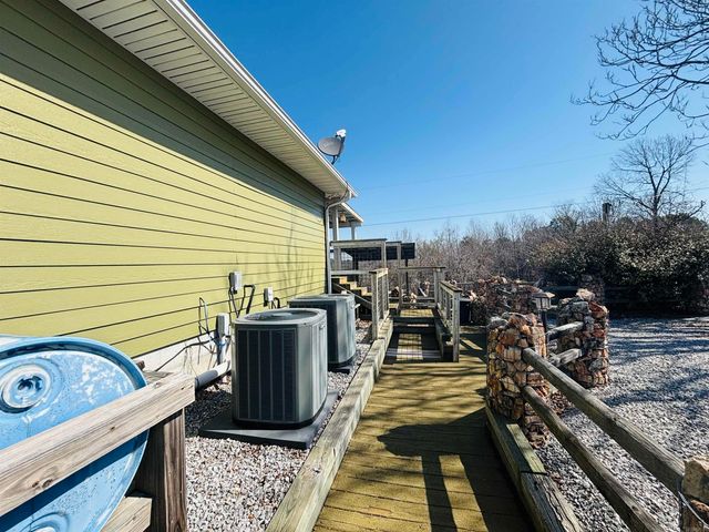 12897 14 W Highway, Mountain View, AR 72560