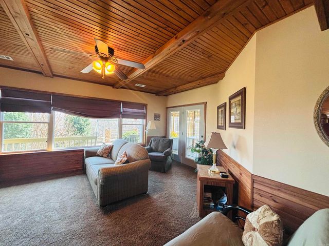 12897 14 W Highway, Mountain View, AR 72560