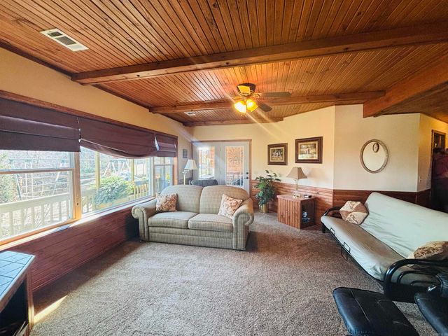 12897 14 W Highway, Mountain View, AR 72560