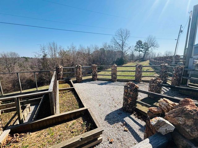 12897 14 W Highway, Mountain View, AR 72560