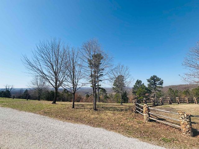 12897 14 W Highway, Mountain View, AR 72560