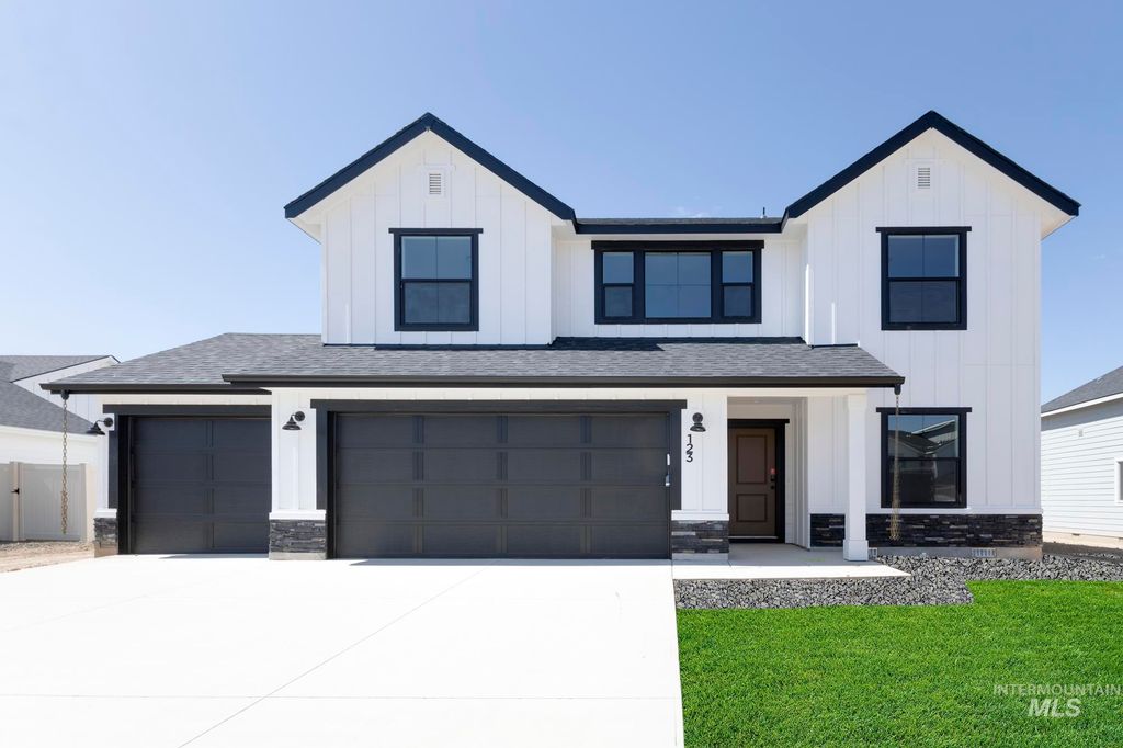6285 W Karpathos St, Meridian, ID 83646