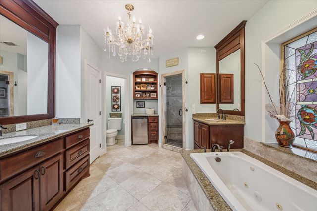5 Harbor Lane, Kemah, TX 77565