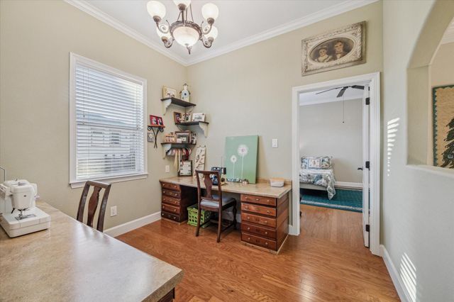 5 Harbor Lane, Kemah, TX 77565