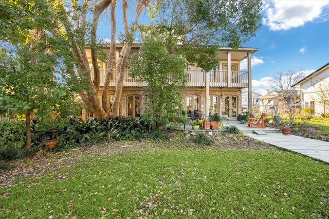 5 Harbor Lane, Kemah, TX 77565