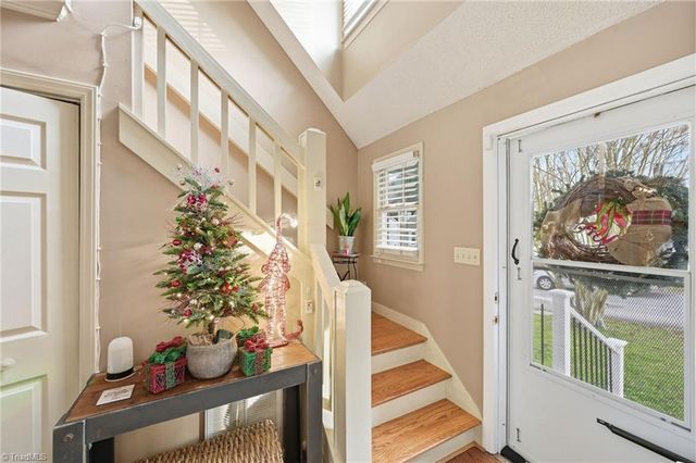 2005 Carlisle Way, High Point, NC 27265