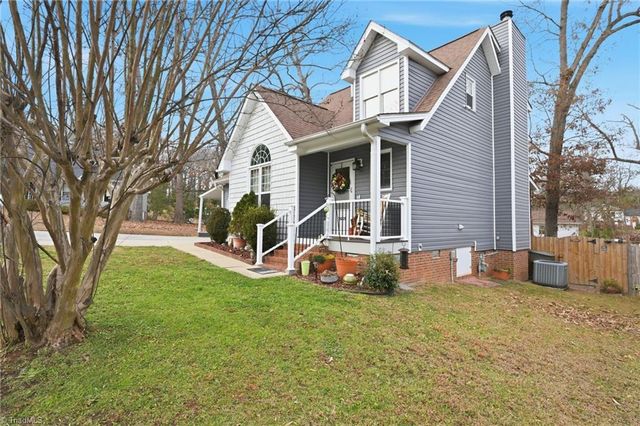 2005 Carlisle Way, High Point, NC 27265