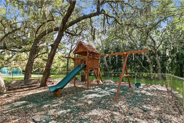 18729 Bascomb Lane, Hudson, FL 34667