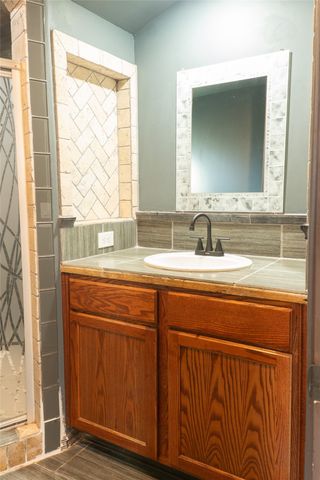 617 Browning Drive, Arlington, TX 76010