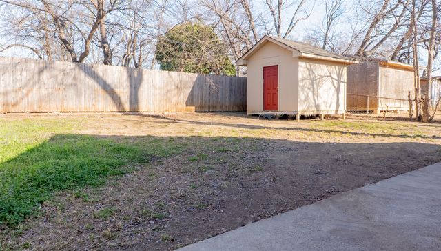 617 Browning Drive, Arlington, TX 76010