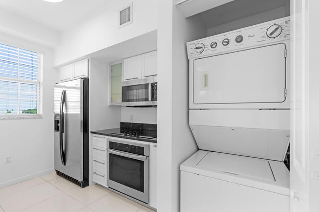 235 NE 1ST Street 505, Delray Beach, FL 33444