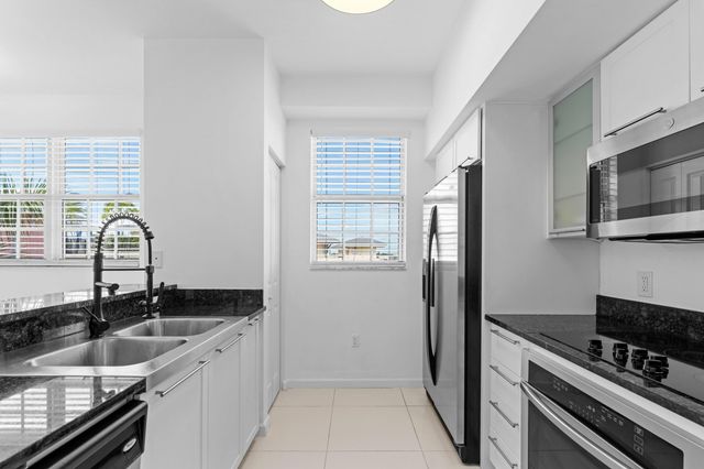 235 NE 1ST Street 505, Delray Beach, FL 33444