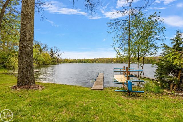 5231 Mattawa Drive, Independence Twp, MI 48348