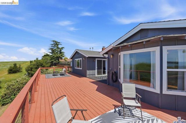 2269 Cypress Ave, San Pablo, CA 94806