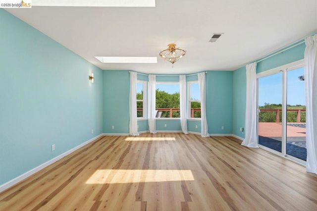 2269 Cypress Ave, San Pablo, CA 94806