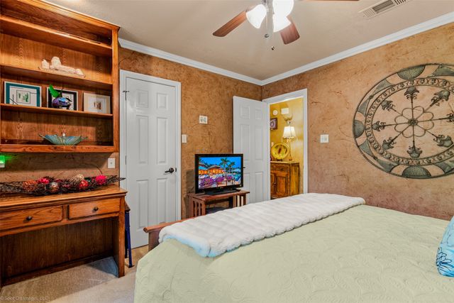 223 Enchanted Drive, Enchanted Oaks, TX 75156