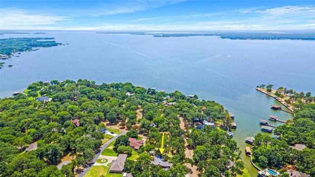 223 Enchanted Drive, Enchanted Oaks, TX 75156