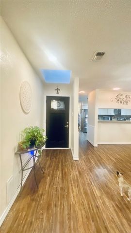 2709 Fairway Park Street, Grand Prairie, TX 75050