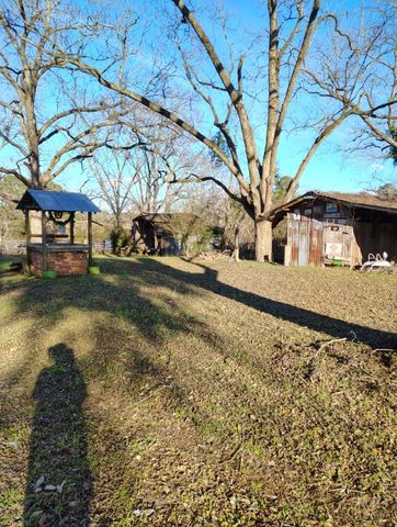 27701 Beulah Church Rd, Opp, AL 36467