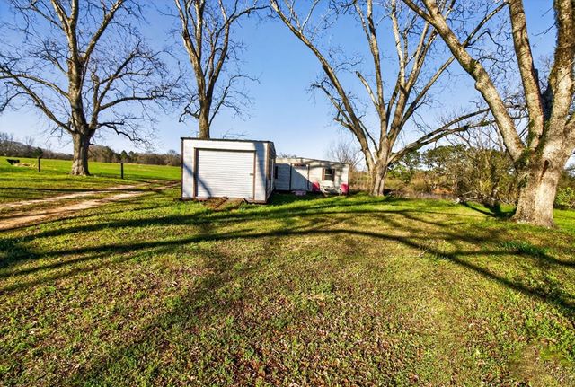 27701 Beulah Church Rd, Opp, AL 36467