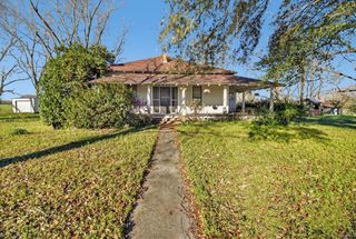 27701 Beulah Church Rd, Opp, AL 36467