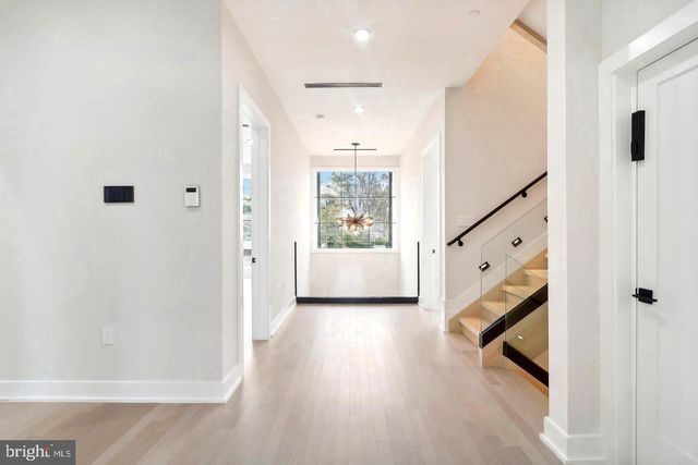 4920 NW LOUGHBORO RD NW, Washington, DC 20016