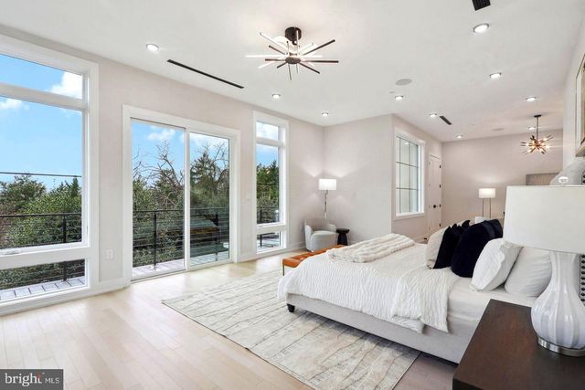 4920 NW LOUGHBORO RD NW, Washington, DC 20016