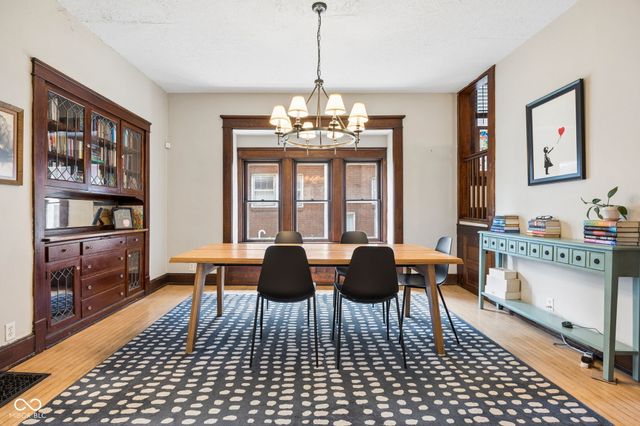 711 Woodruff Place East Drive, Indianapolis, IN 46201