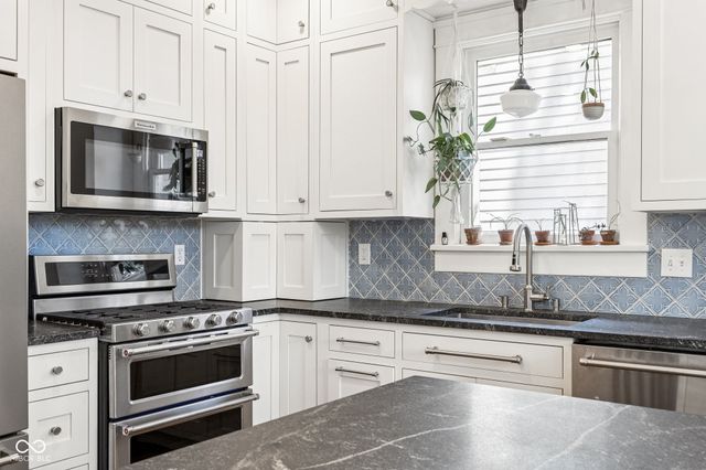 711 Woodruff Place East Drive, Indianapolis, IN 46201