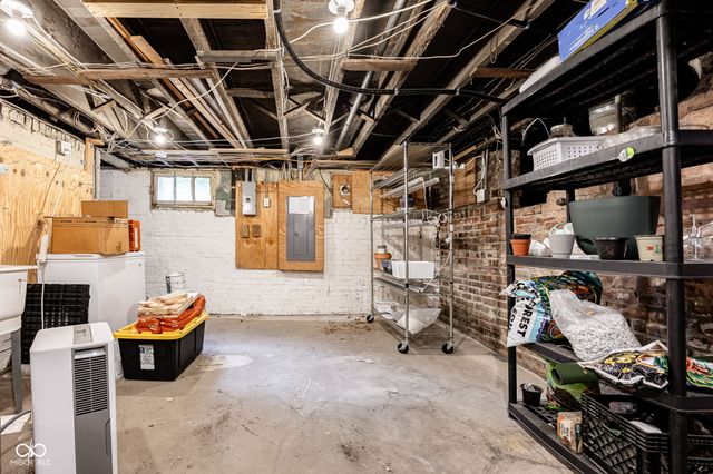 711 Woodruff Place East Drive, Indianapolis, IN 46201