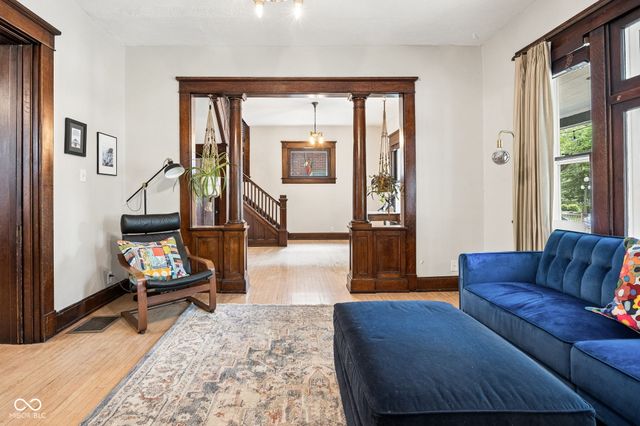 711 Woodruff Place East Drive, Indianapolis, IN 46201