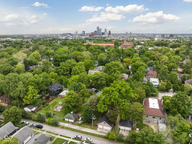 711 Woodruff Place East Drive, Indianapolis, IN 46201