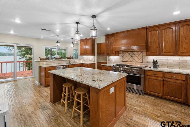 15993 Big Oak Bay, Tyler, TX 75707