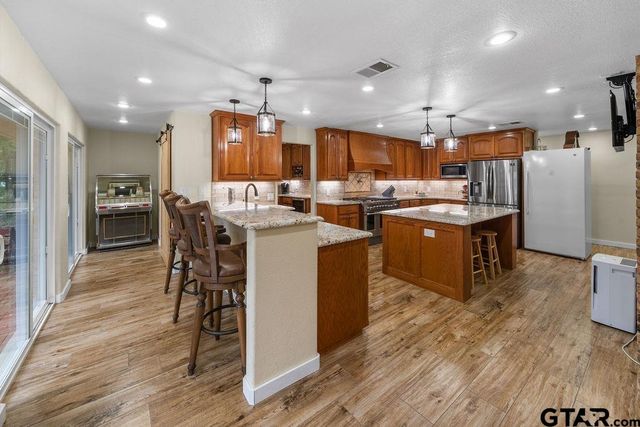 15993 Big Oak Bay, Tyler, TX 75707